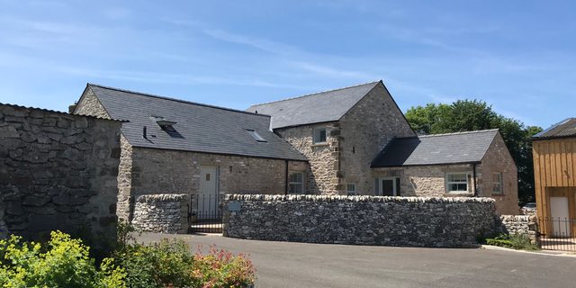 Back of Redhurst Pippenwell