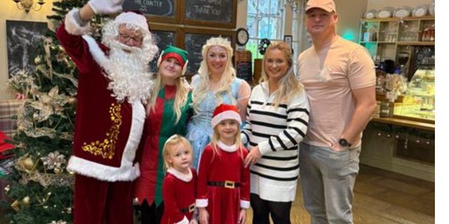 Breakfast with santa at Renishaw Hall