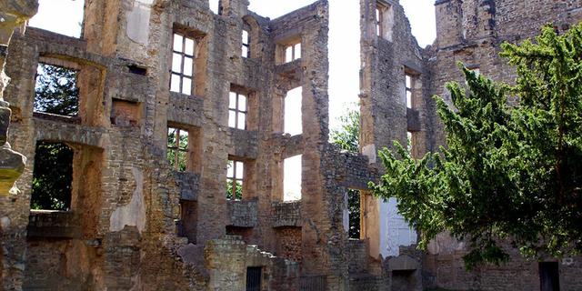 Inside Hardwick Old Hall 1628222506