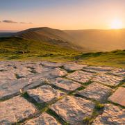 Mam Tor Great Ridge CREDIT Visit Peak District Derbyshire