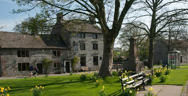 Monyash 1220 x 620 863157759