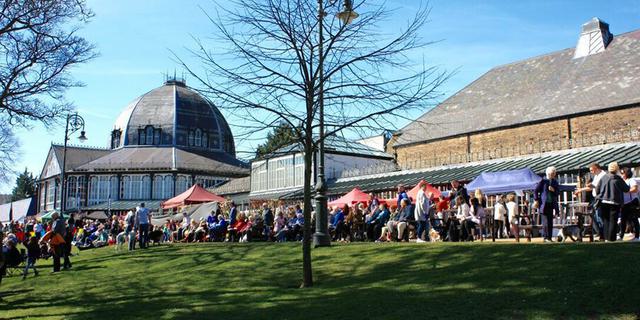 Pavillion Gardens front crowd 1698511327