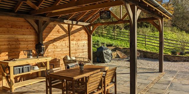 PXL 20231110 142318016