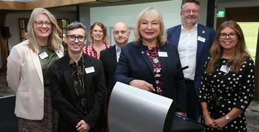 Industry - News - Team