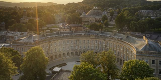 Woo dale via Buxton Crescent